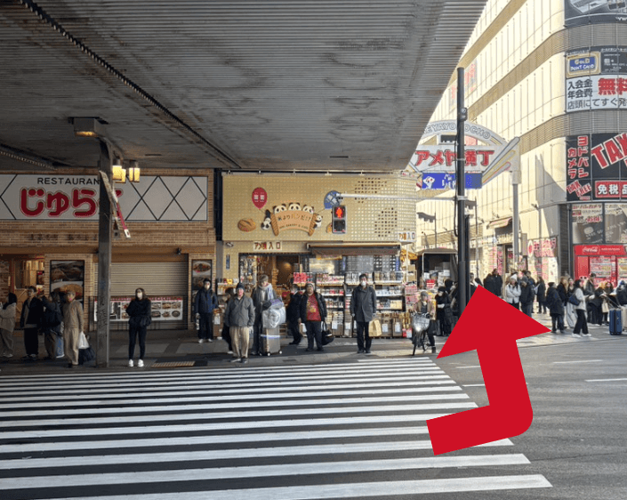 アメ横方面へ直進